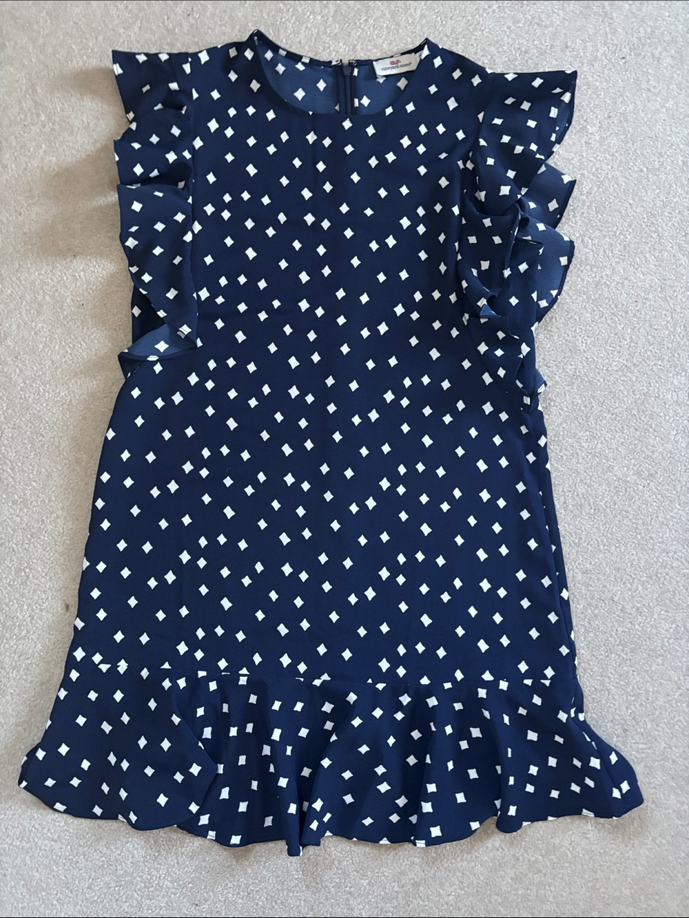 Vineyard vines, flounce sleeve dress navy blue with white diamond pattern size 6